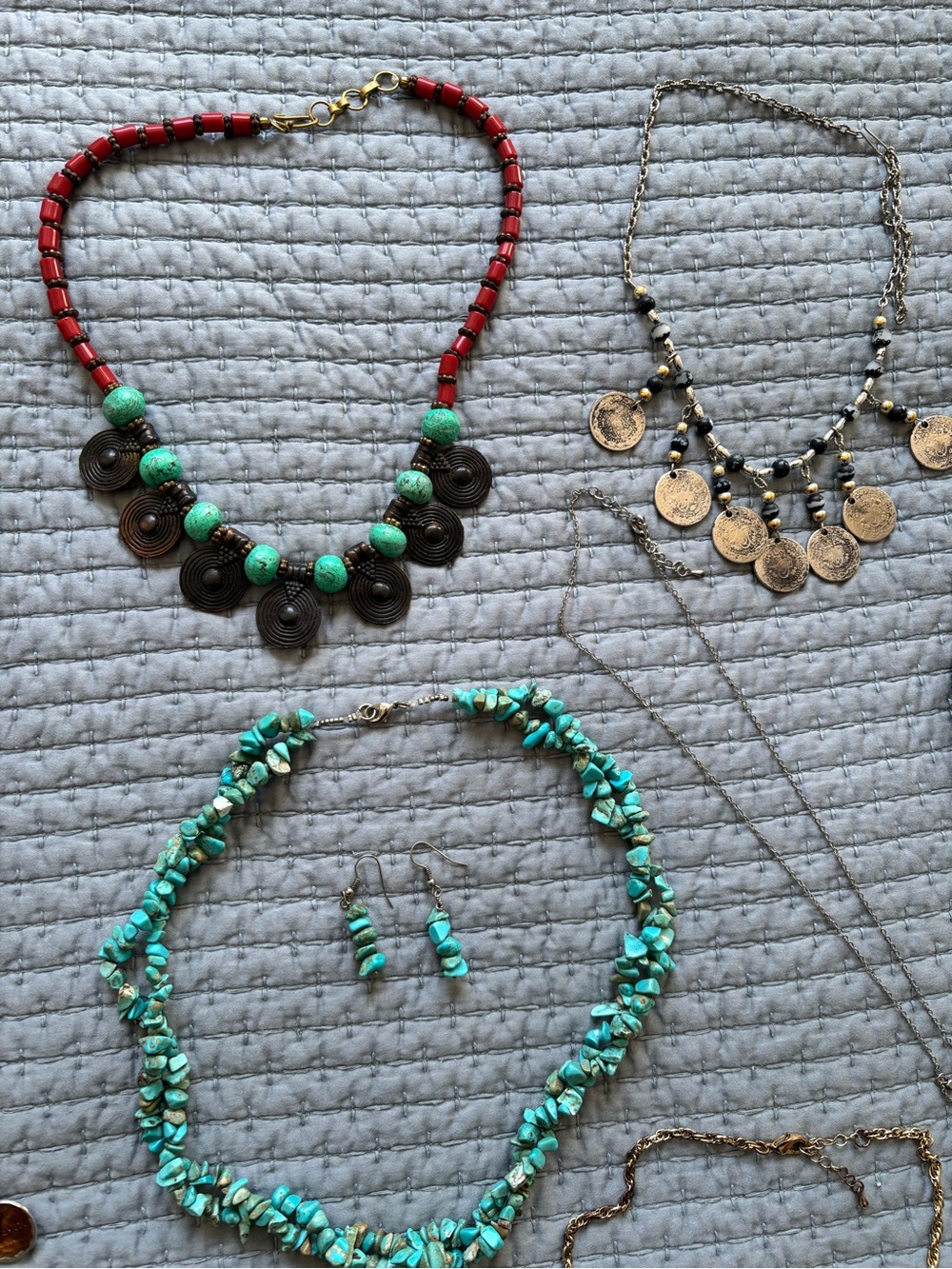 Statement necklace bundle - Picture 3 of 11